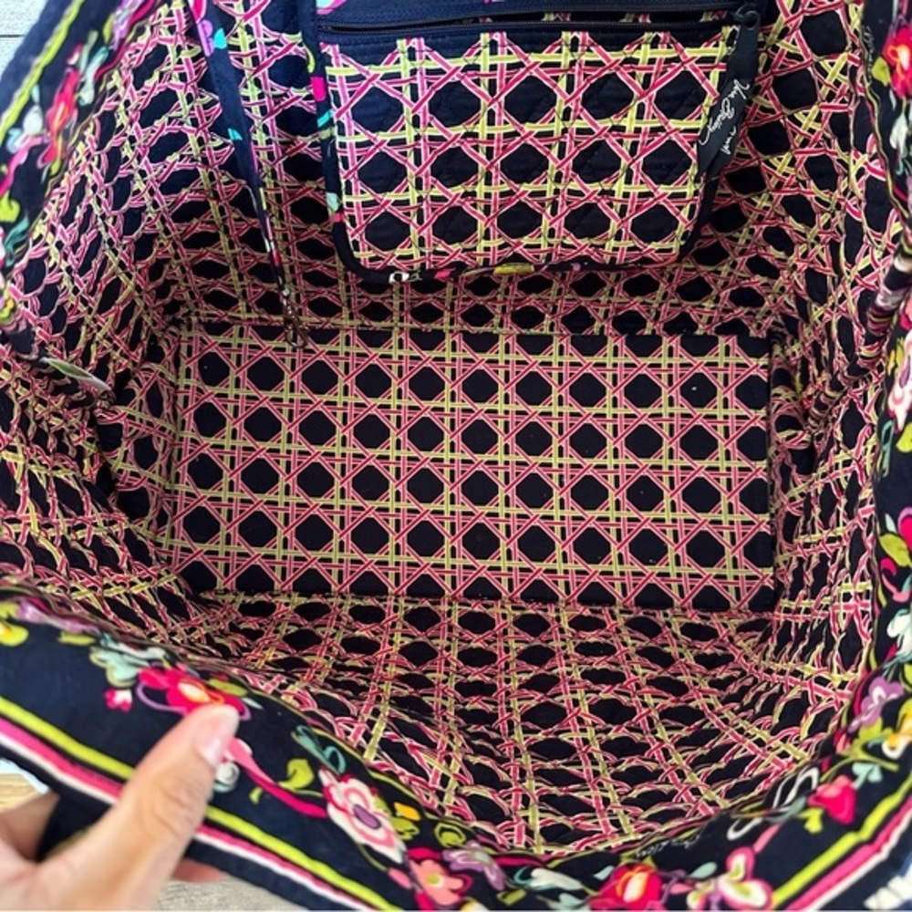 Vera Bradley "Ribbons" Retired Floral Grand Tote Bag - Multicolor - Picture 10 of 13